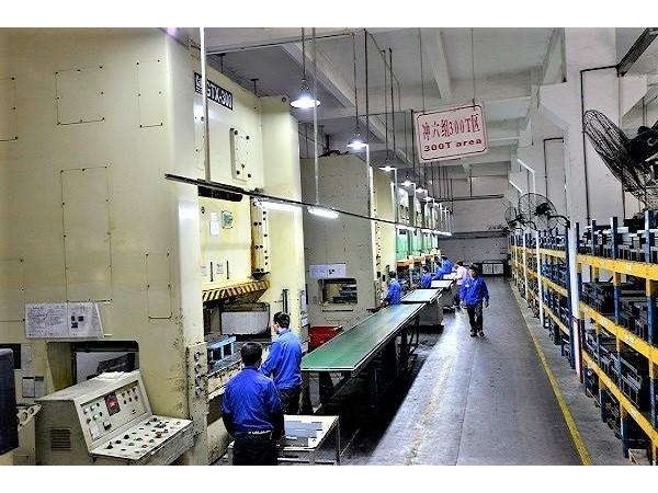 光明五金沖壓件加工廠，沖壓拉伸工藝的4個注意事項